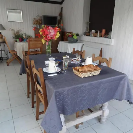 Les Voiries D'hotes Bed & Breakfast Fleury (Manche)